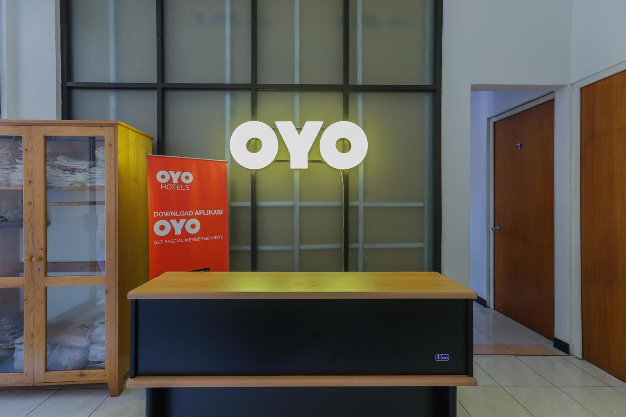 Super Oyo 866 Idola Residence Джакарта Экстерьер фото